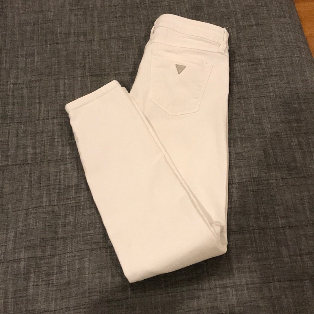 White skinny jeans